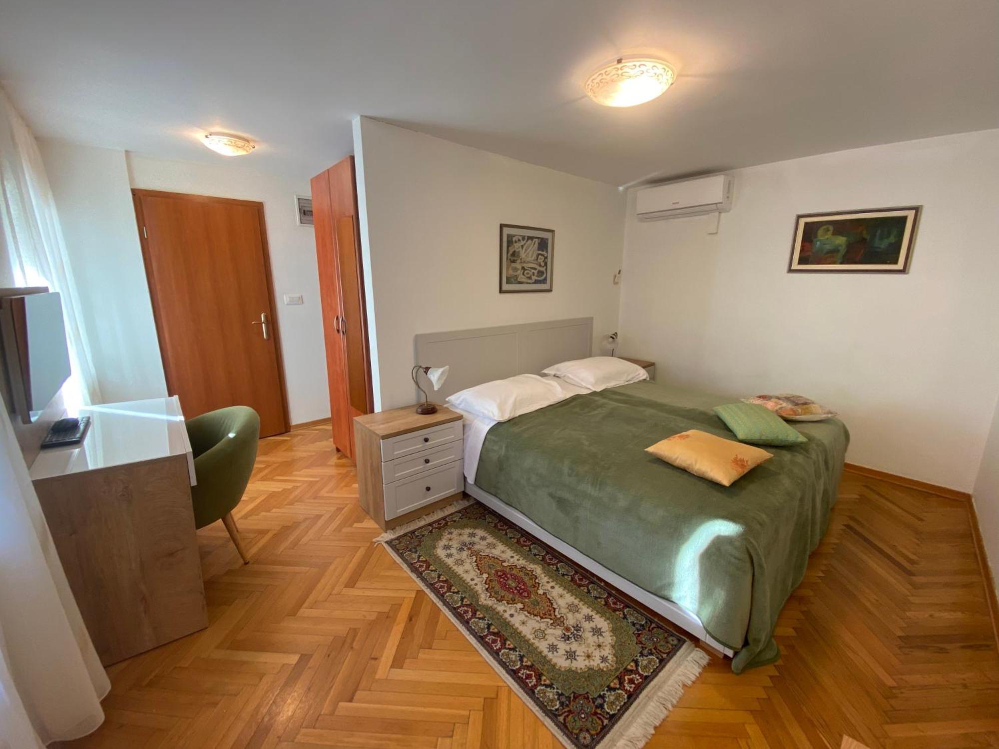 Rooms Base Spalato Esterno foto