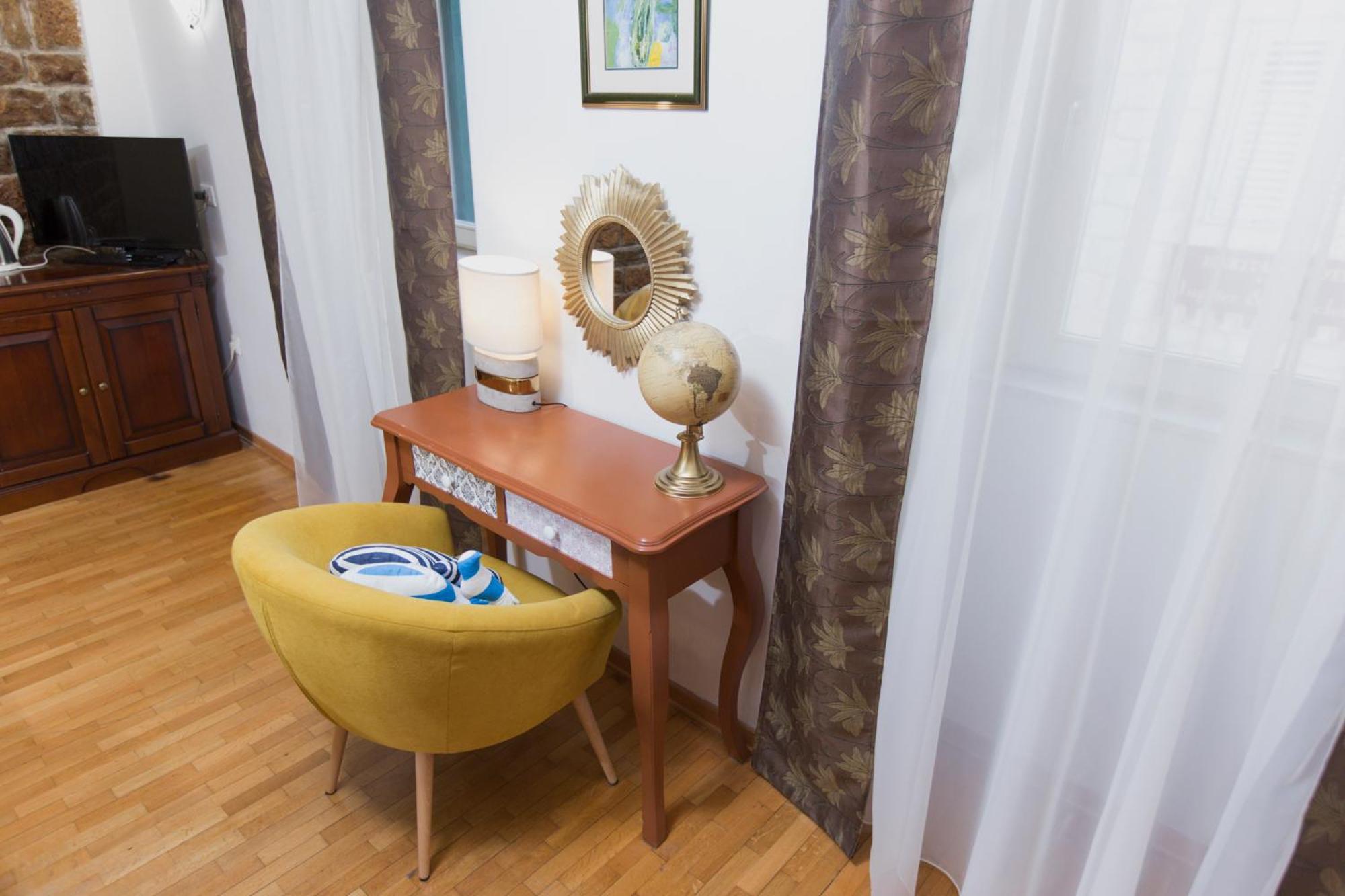 Rooms Base Spalato Esterno foto