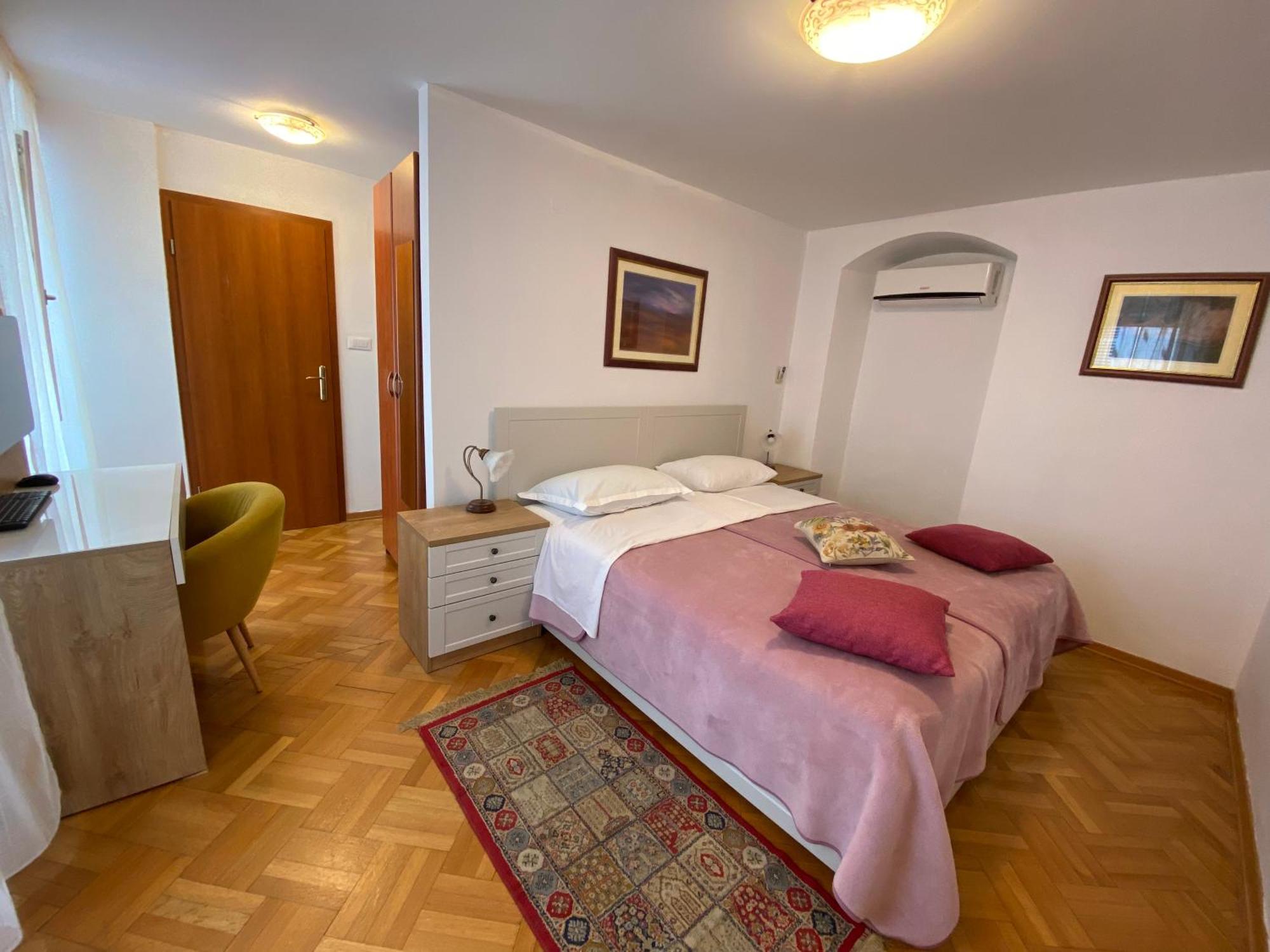 Rooms Base Spalato Esterno foto